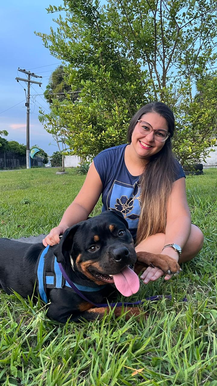 Gabriel com cachorro